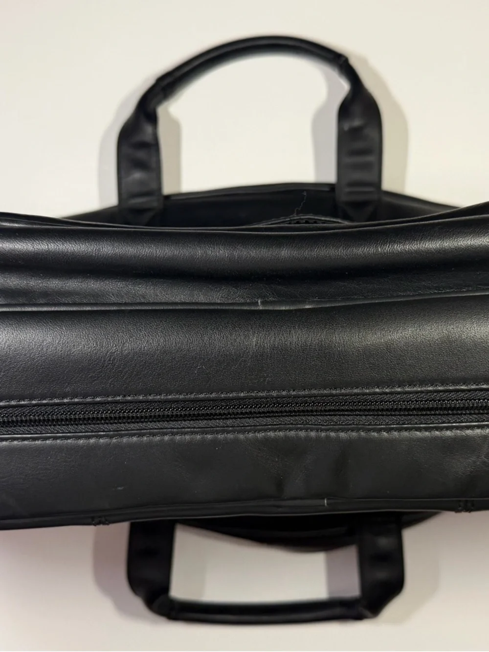 Danbury Mint NY Yankees Brazilian Leather Carry‑On Overnight Bag –‎ Vintage